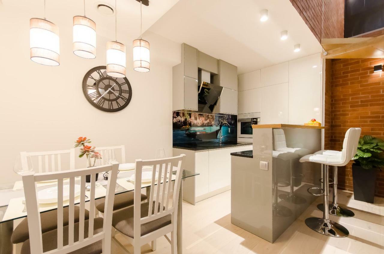 Central Penthouse With Terrace كراكوفيا المظهر الخارجي الصورة