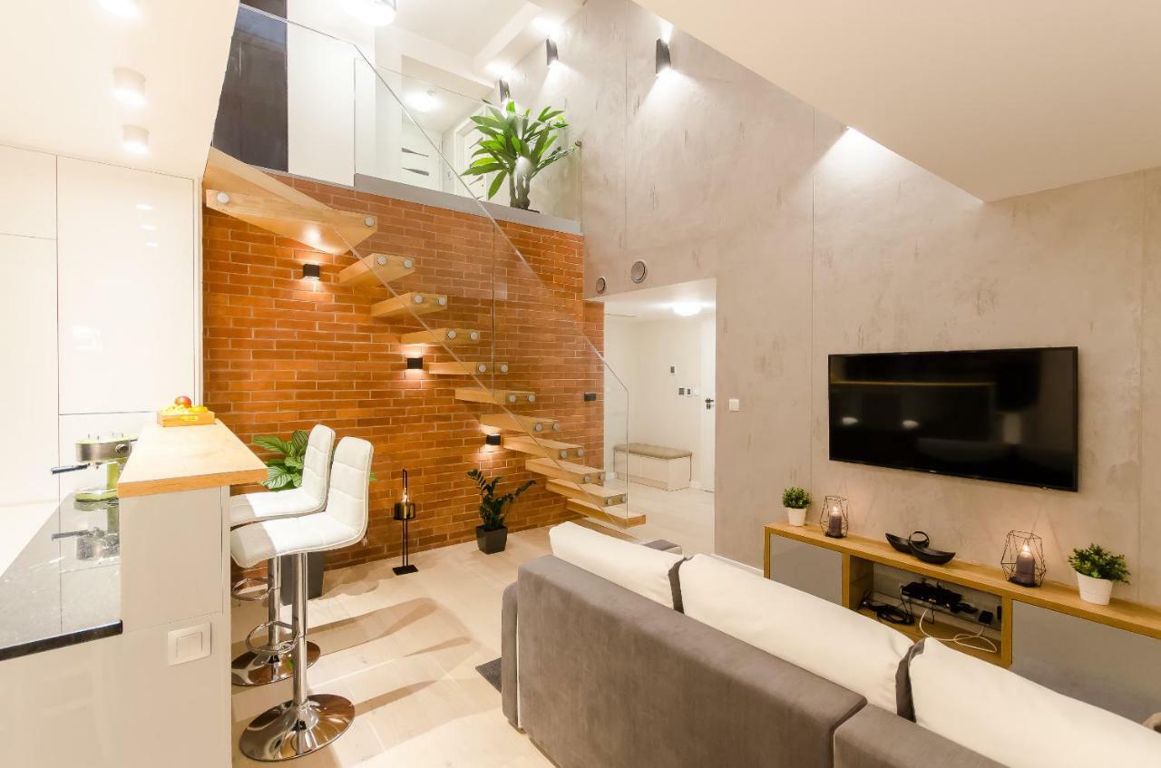 Central Penthouse With Terrace كراكوفيا المظهر الخارجي الصورة